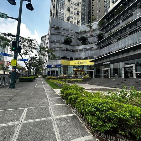 Oasis Regency @ Fort Victoria Bgc Taguig Exterior photo