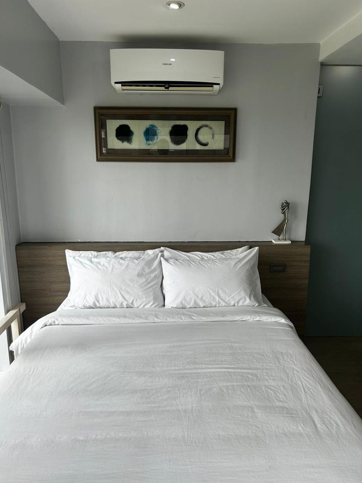 Oasis Regency @ Fort Victoria Bgc Taguig Exterior photo