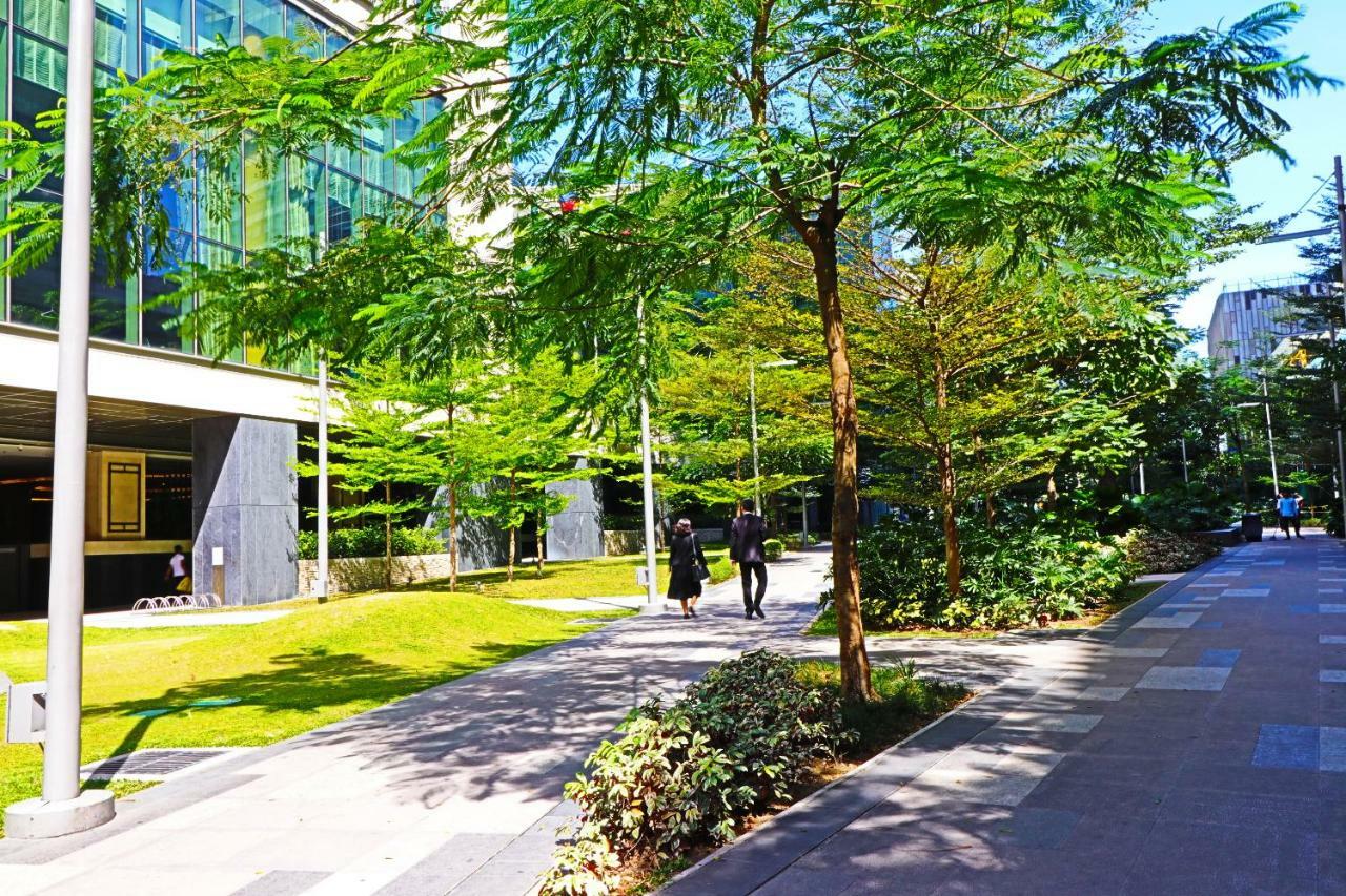 Oasis Regency @ Fort Victoria Bgc Taguig Exterior photo