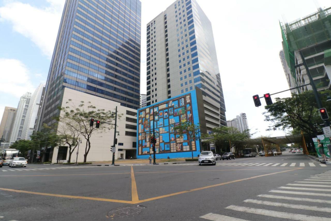 Oasis Regency @ Fort Victoria Bgc Taguig Exterior photo